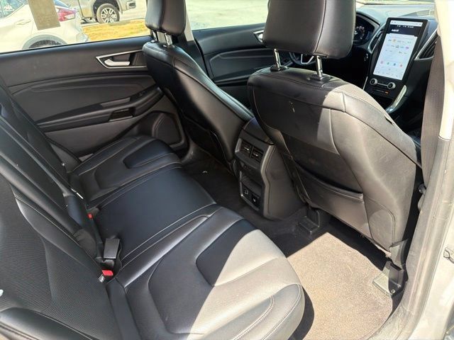 Used 2022 Ford Edge Titanium w/ Equipment Group 301A AWD/4WD image 33