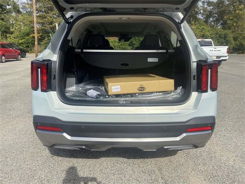 New 2026 Kia Sorento EX image 8