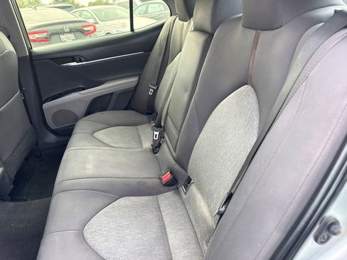 Used 2018 Toyota Camry LE FWD image 15