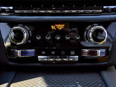 Used 2025 Rolls-Royce Spectre Black Badge image 60