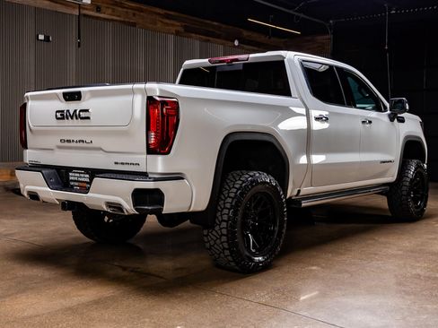 Used 2024 GMC Sierra 1500 Denali Ultimate AWD/4WD image 10