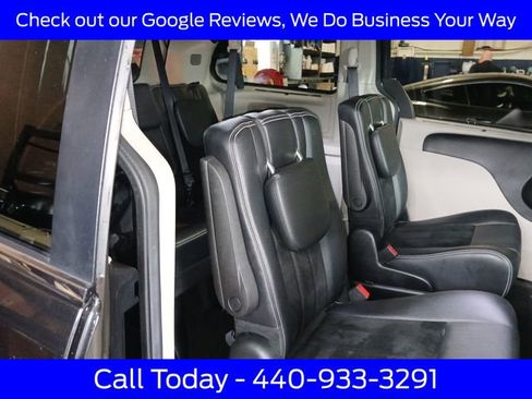 Used 2017 Dodge Grand Caravan SXT w/ Driver Convenience Group FWD image 36