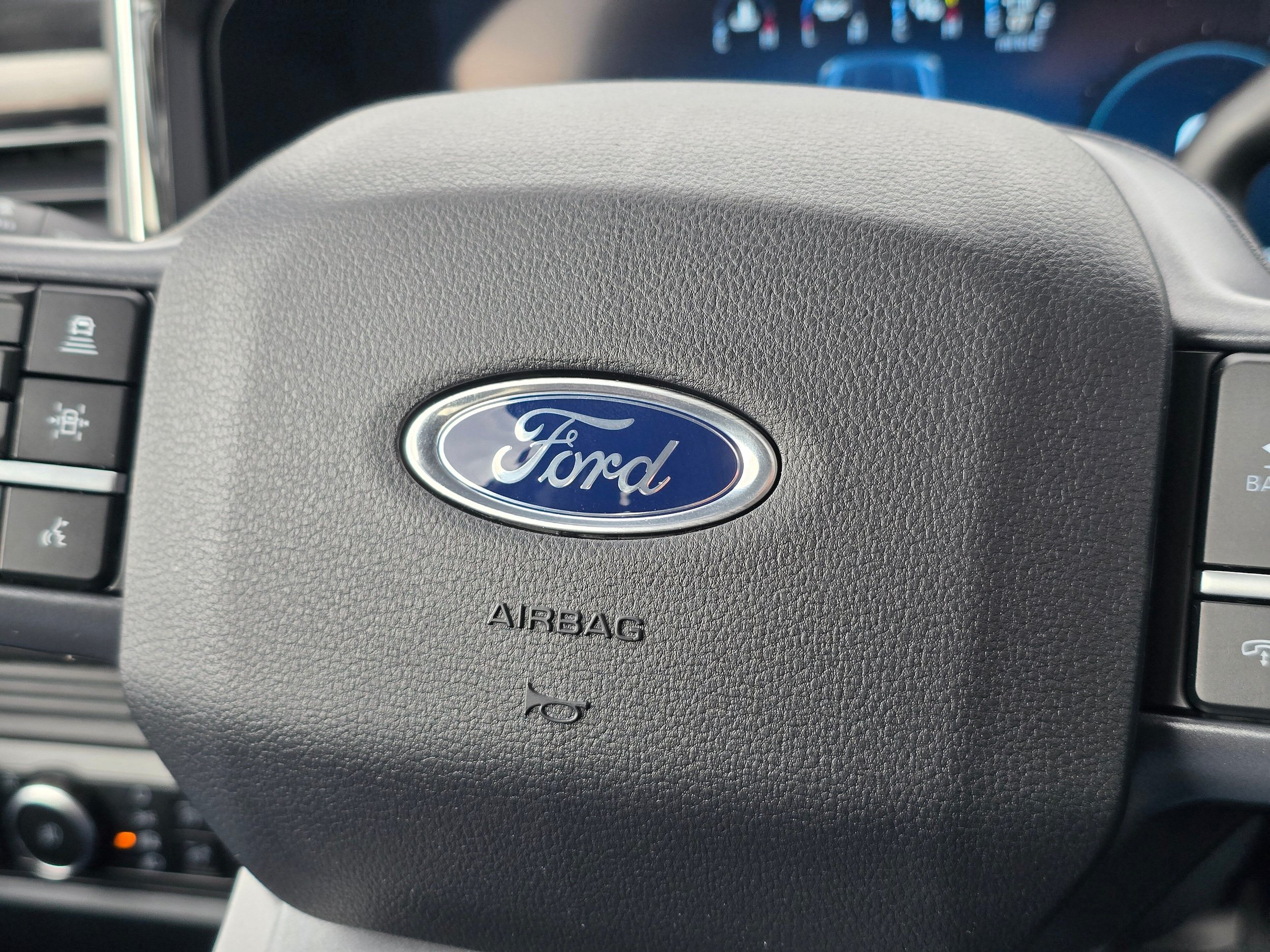 New 2026 Ford F350 Lariat w/ Black Appearance Package AWD/4WD image 23