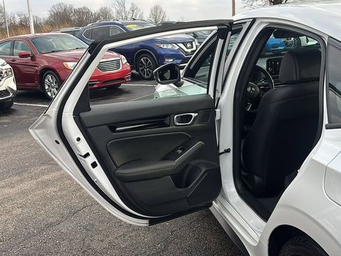 Certified 2025 Honda Civic Sport Touring image 28