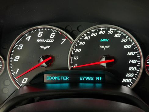 Used 2007 Chevrolet Corvette Coupe RWD image 10