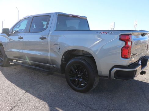 Used 2025 Chevrolet Silverado 1500 Custom w/ LPO, Dark Essentials Package image 5