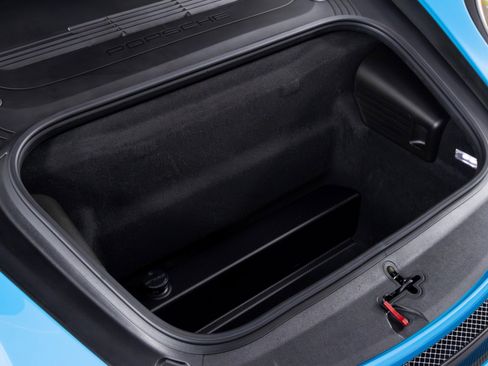 Used 2018 Porsche 911 GT2 RS image 43