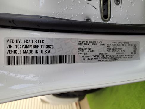 Used 2023 Jeep Cherokee Altitude Lux image 33