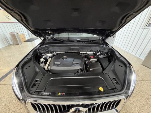 Used 2020 Volvo XC90 T5 Momentum image 42