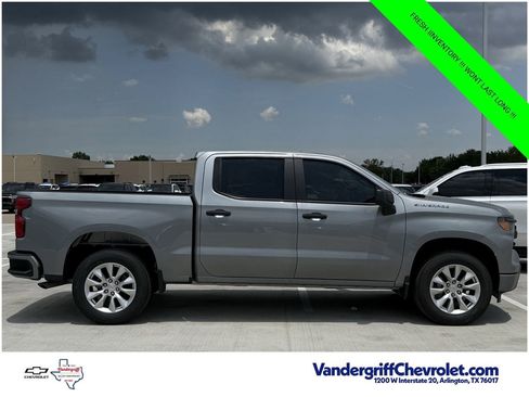 New 2026 Chevrolet Silverado 1500 Custom RWD image 3