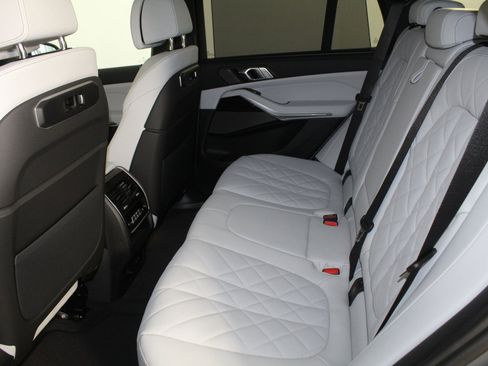 Certified 2026 BMW X5 sDrive40i w/ M Sport Package RWD image 13
