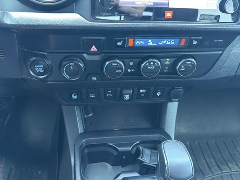 Used 2019 Toyota Tacoma TRD Pro AWD/4WD image 27