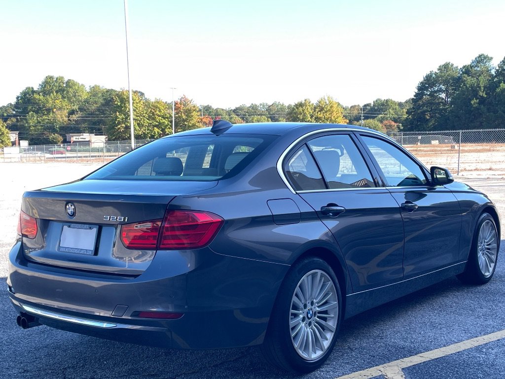 Used 2012 BMW 328i Sedan RWD image 6