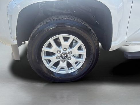 Used 2024 Toyota Tacoma SR5 w/ SR5 Upgrade Package RWD image 24
