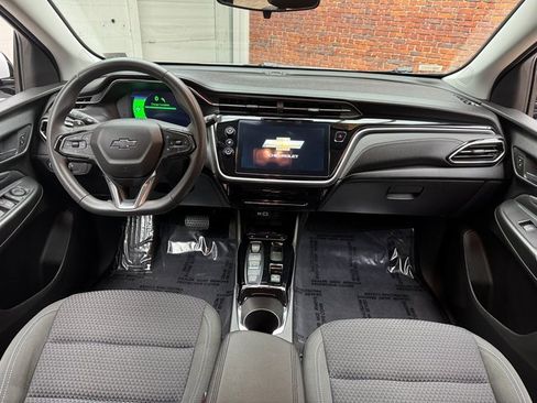 Used 2023 Chevrolet Bolt EUV LT w/ Driver Confidence Package image 13