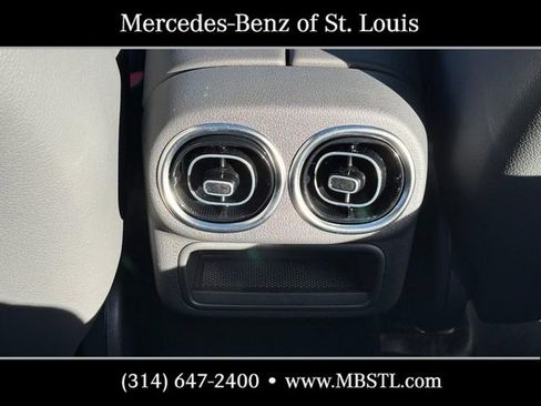New 2026 Mercedes-Benz GLC 300 4MATIC image 12