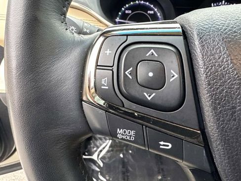 Used 2016 Toyota Avalon Limited w/ Toyota Safety Sense Package image 31