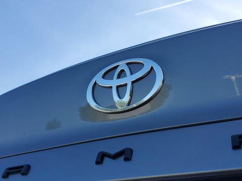 New 2026 Toyota Camry SE FWD image 9