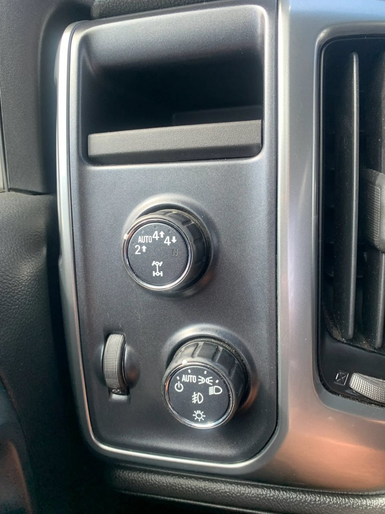 Used 2017 Chevrolet Silverado 1500 LTZ w/ Texas Edition AWD/4WD image 25