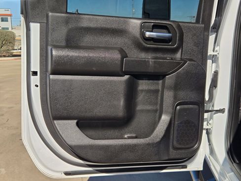 Used 2024 GMC Sierra 2500 Pro w/ Convenience Package image 15