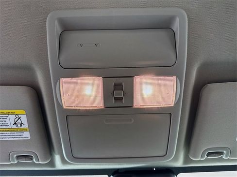 Certified 2025 Nissan Frontier SV w/ SV Convenience Package image 18