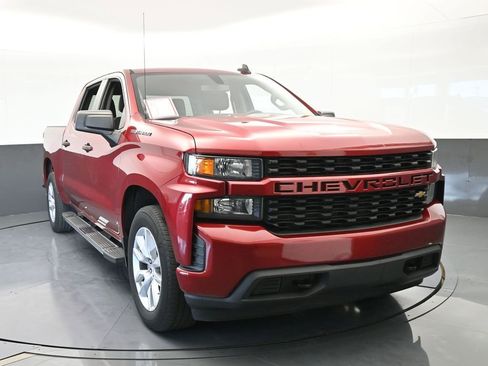 Used 2019 Chevrolet Silverado 1500 Custom w/ Custom Value Package image 9