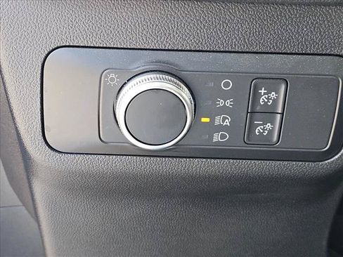 Used 2020 Ford Escape SE FWD image 8