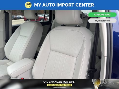 Used 2022 Volkswagen Tiguan SE image 13