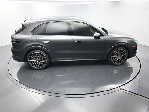Certified 2023 Porsche Cayenne GTS image 40