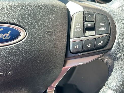 Used 2020 Ford Explorer Limited image 23