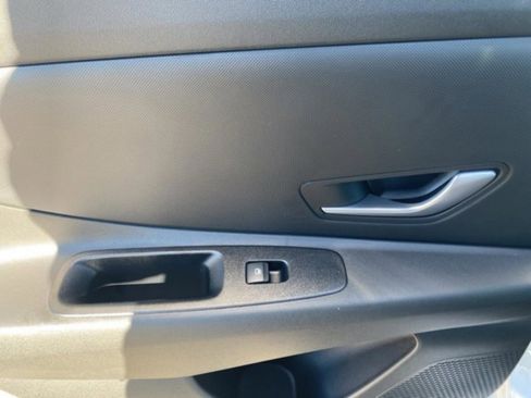 New 2026 Hyundai Elantra SE image 30