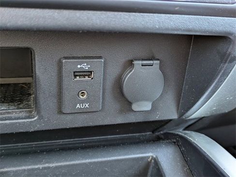 Used 2017 Nissan Titan PRO-4X image 22