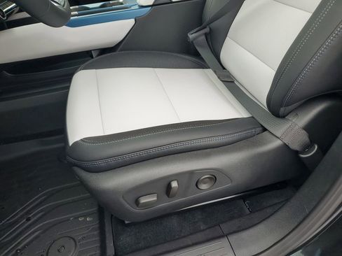 New 2026 Chevrolet Equinox EV LT FWD image 14