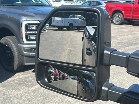 Used 2023 Ford F250 Lariat w/ Lariat Ultimate Package image 63