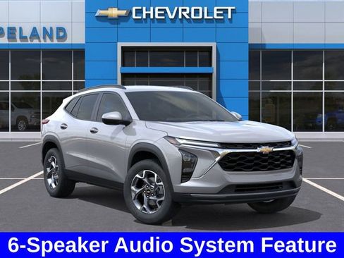 New 2026 Chevrolet Trax LT w/ Driver Confidence Package image 8