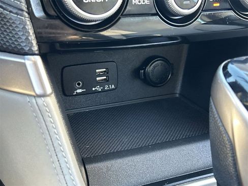 Used 2019 Subaru Forester Limited image 26