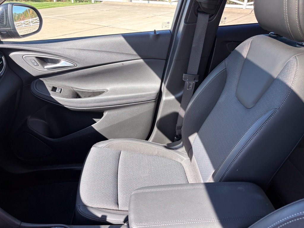 Used 2022 Buick Encore GX Select w/ Experience Buick Package FWD image 13
