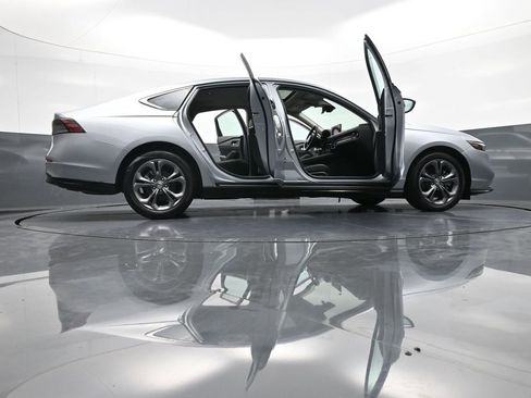 Used 2023 Honda Accord EX-L image 47