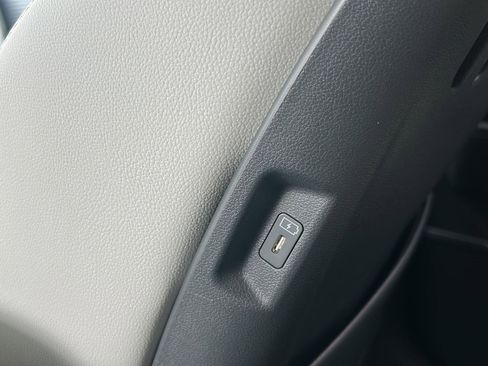 Certified 2025 Hyundai Santa Fe Limited AWD/4WD image 23