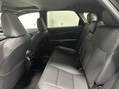 Used 2025 Lexus RX 350h w/ Accessory Package image 31