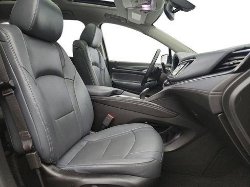 Used 2020 Buick Enclave Essence w/ Sport Touring Edition image 28