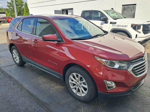 Used 2020 Chevrolet Equinox LT w/ Driver Convenience Package FWD image 6