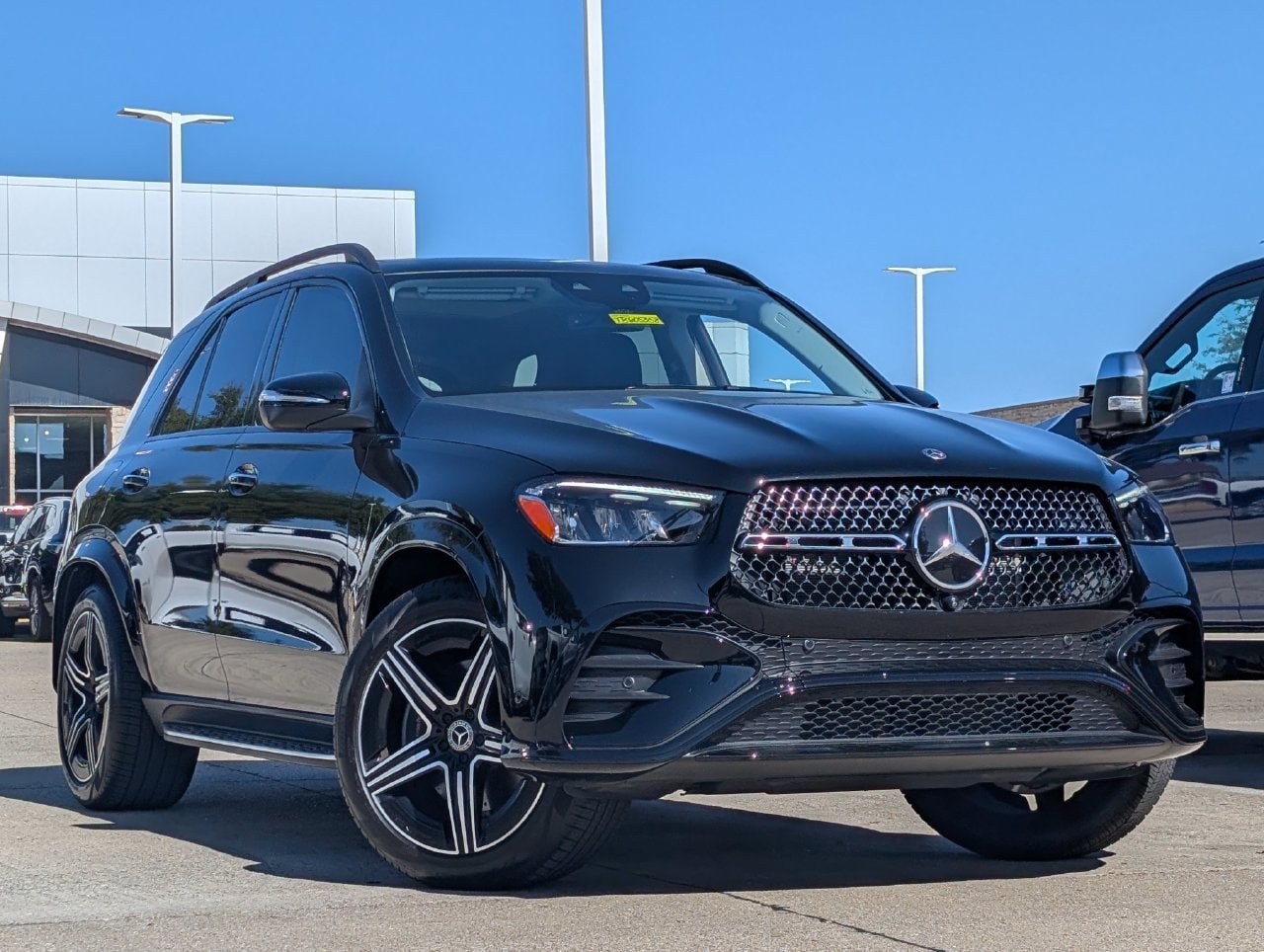 Used 2026 Mercedes-Benz GLE 450 4MATIC image 2