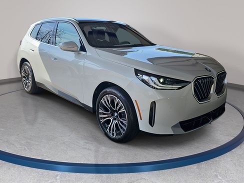 New 2026 BMW X3 xDrive30 w/ Premium Package image 3