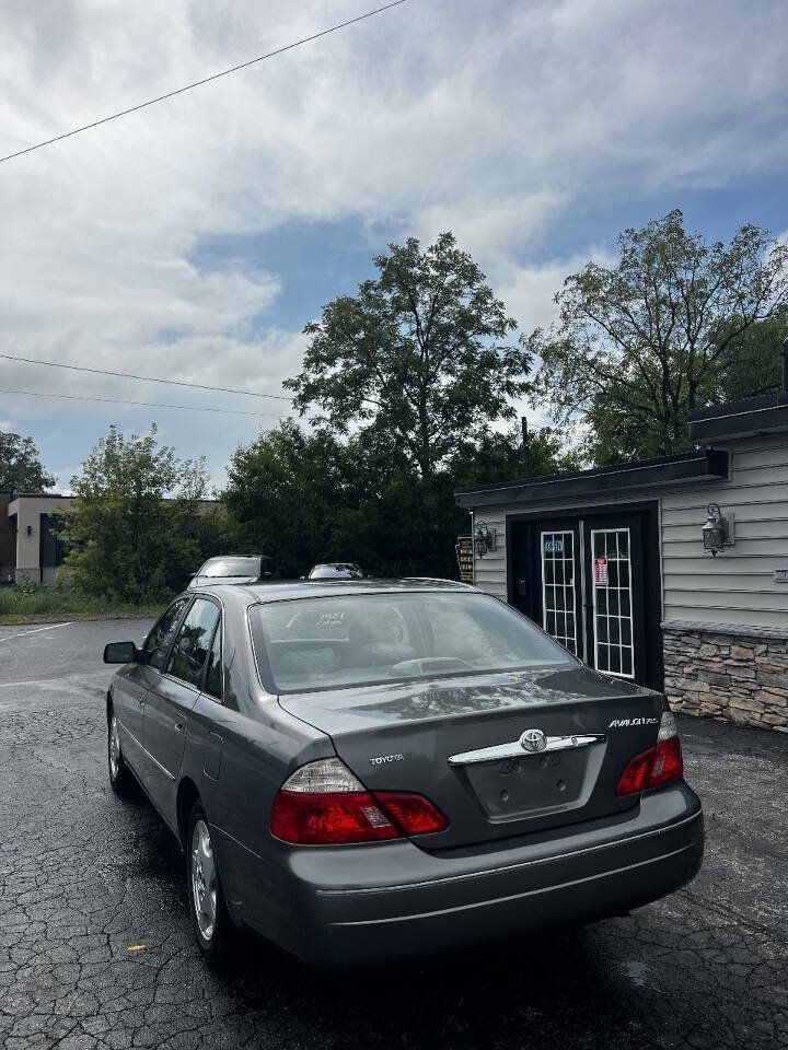 Used 2004 Toyota Avalon XL FWD image 4