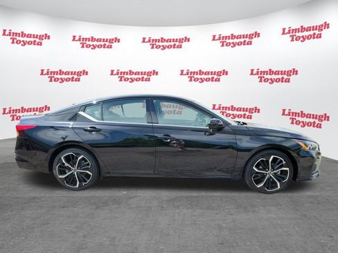 Used 2024 Nissan Altima 2.5 SR FWD image 22