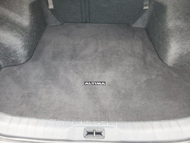 Used 2025 Nissan Altima 2.5 SV FWD image 32