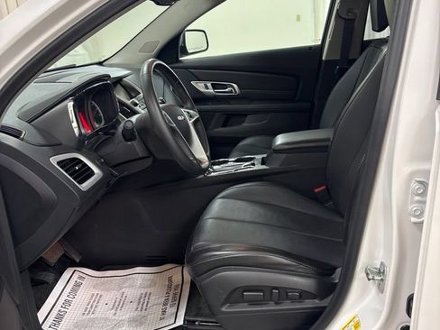 Used 2017 GMC Terrain SLT w/ Open Road Package FWD image 9
