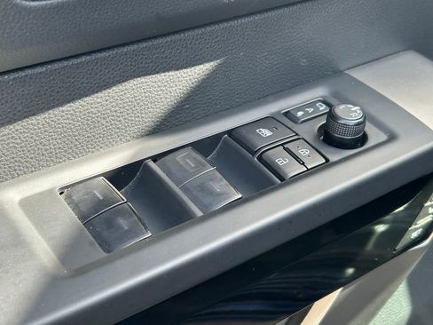 Used 2024 Toyota Tundra Limited image 23