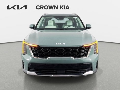 Certified 2025 Kia Sorento EX FWD image 2